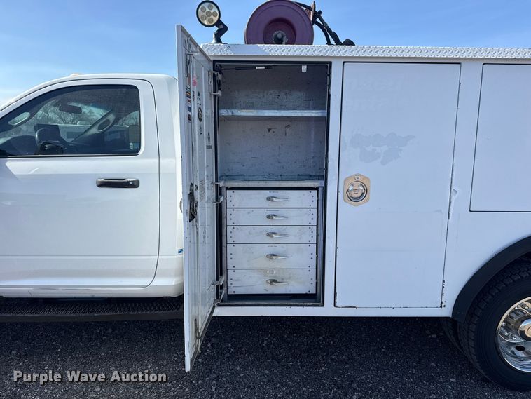 image for item EG8894 2018 Ram  5500 HD utility / service truck