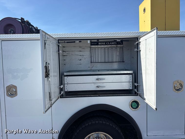 image for item EG8894 2018 Ram  5500 HD utility / service truck