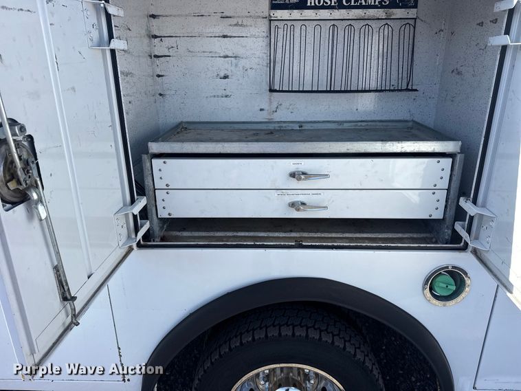 image for item EG8894 2018 Ram  5500 HD utility / service truck