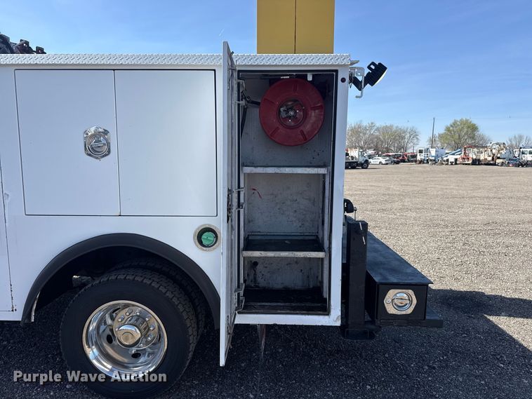 image for item EG8894 2018 Ram  5500 HD utility / service truck