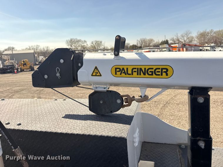 image for item EG8894 2018 Ram  5500 HD utility / service truck