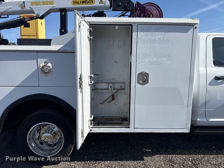 image for item EG8894 2018 Ram  5500 HD utility / service truck