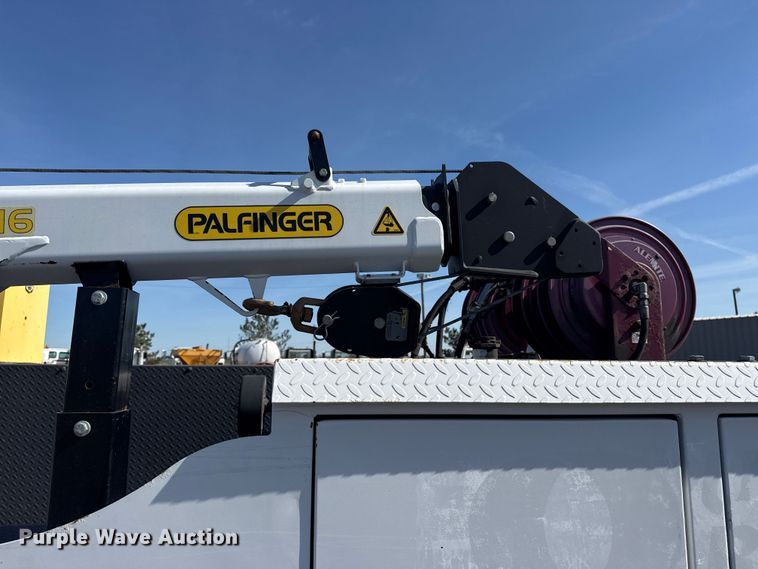 image for item EG8894 2018 Ram  5500 HD utility / service truck