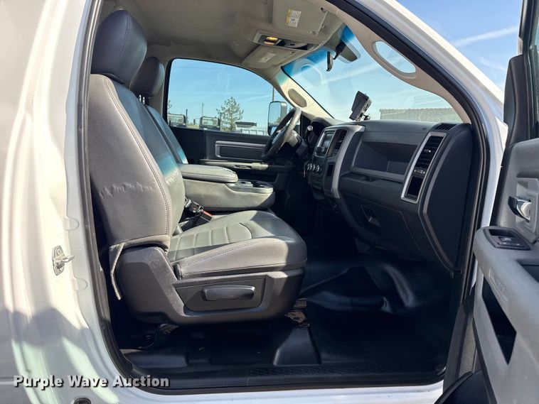 image for item EG8894 2018 Ram  5500 HD utility / service truck