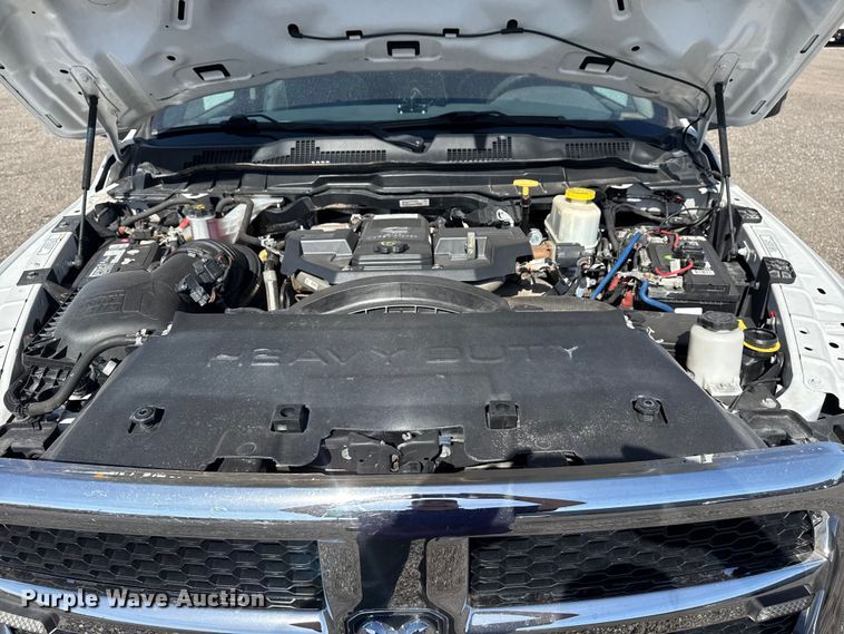 image for item EG8894 2018 Ram  5500 HD utility / service truck
