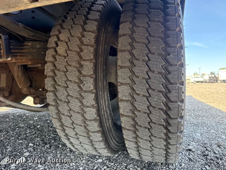 image for item EG8894 2018 Ram  5500 HD utility / service truck