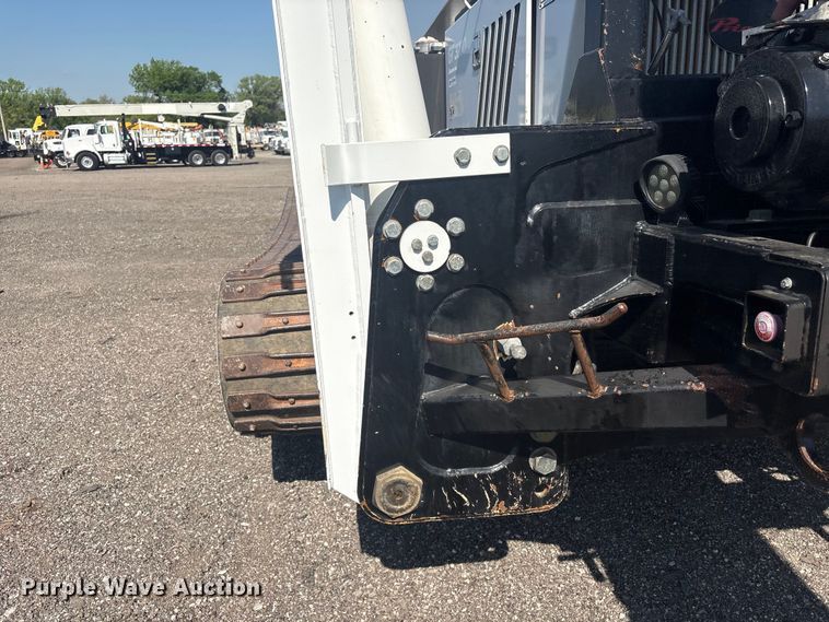 image for item EG8953 Prinoth GT 3000 track carrier with bucket lift