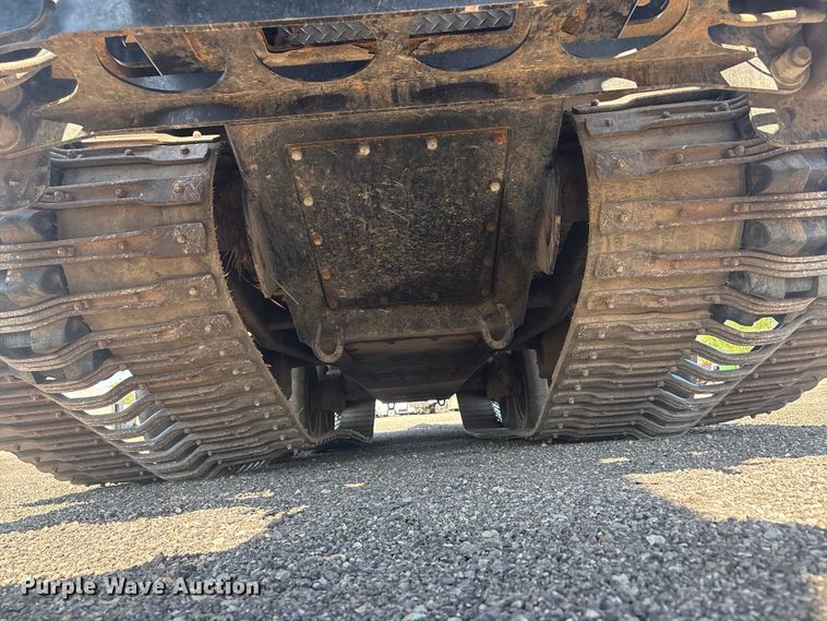 image for item EG8953 Prinoth GT 3000 track carrier with bucket lift