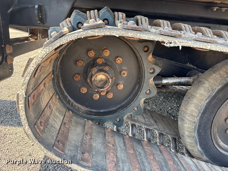 image for item EG8953 Prinoth GT 3000 track carrier with bucket lift