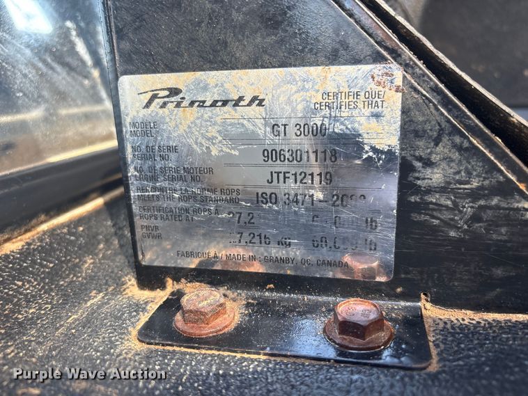 image for item EG8953 Prinoth GT 3000 track carrier with bucket lift