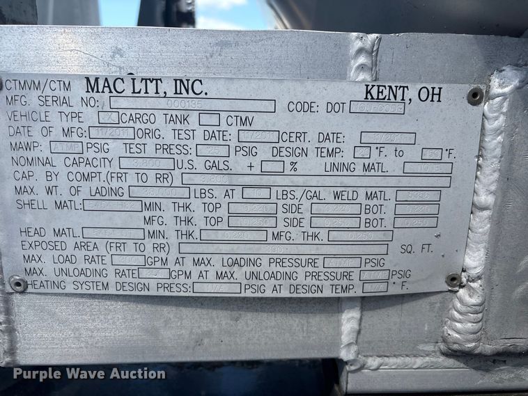 image for item EG8961 2012 Mack GU713 vacuum truck