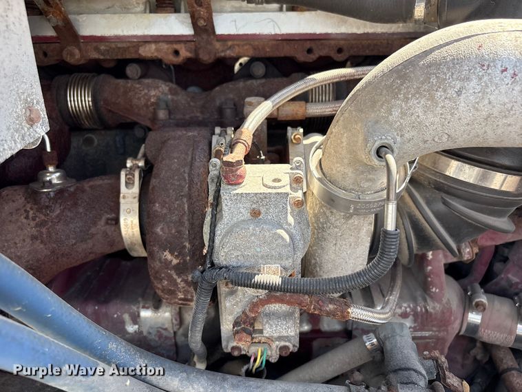 image for item EG8961 2012 Mack GU713 vacuum truck