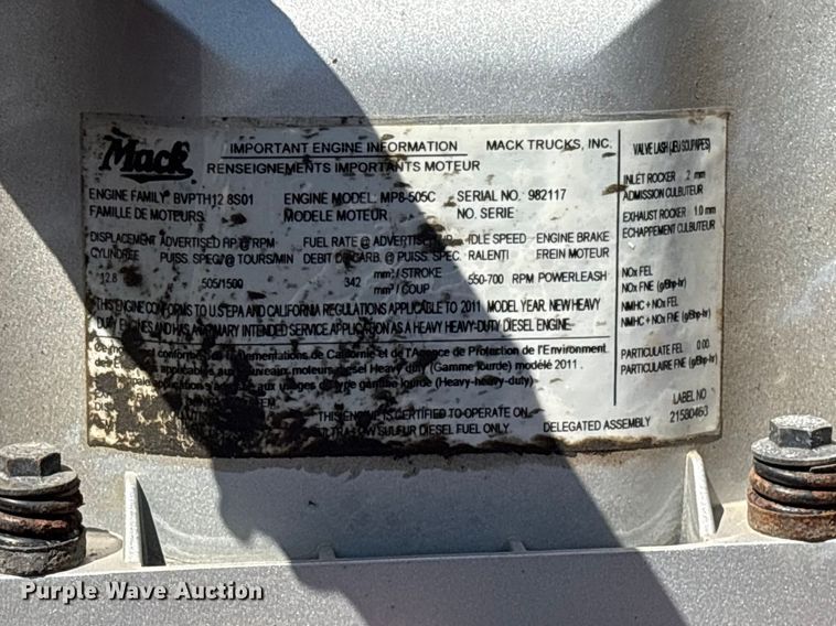 image for item EG8961 2012 Mack GU713 vacuum truck