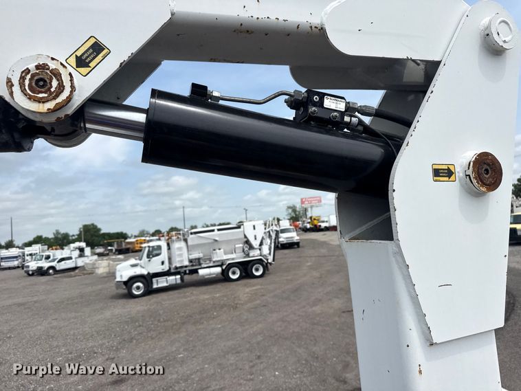 image for item EG8999 2013 Freightliner 108SD Crew Cab crane truck