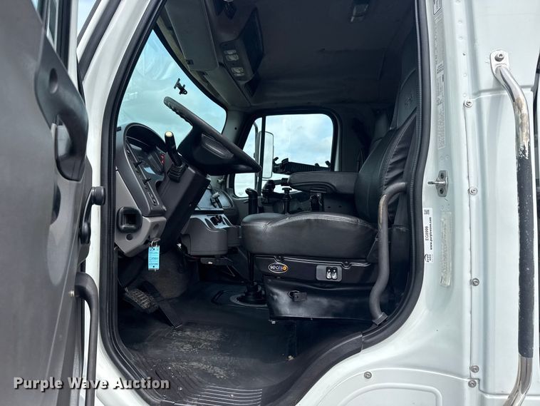 image for item EG8999 2013 Freightliner 108SD Crew Cab crane truck