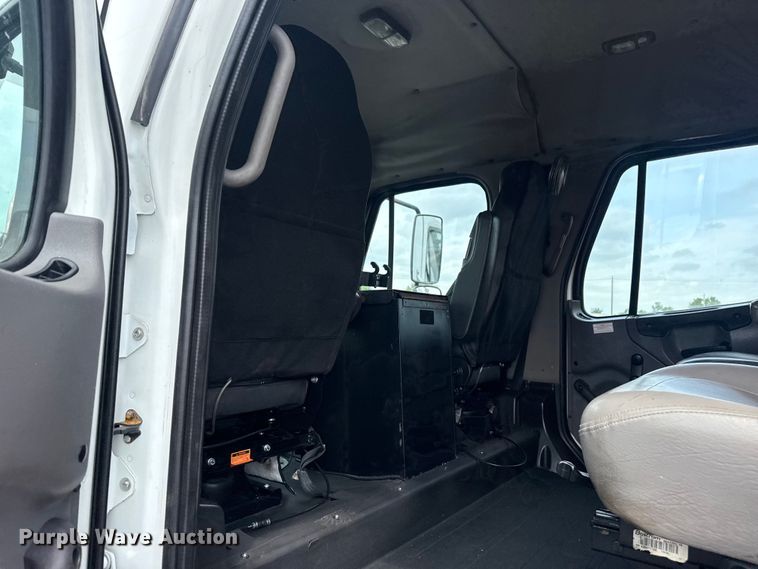 image for item EG8999 2013 Freightliner 108SD Crew Cab crane truck
