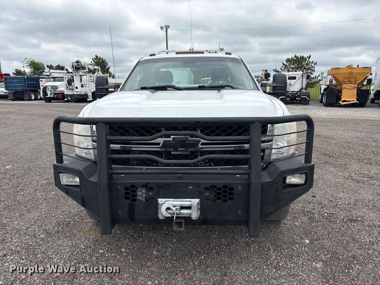 image for item EG9011 2011 Chevrolet 2500HD Ext. Cab utility bed pickup truck