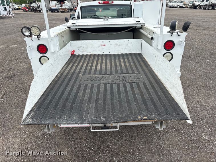 image for item EG9011 2011 Chevrolet 2500HD Ext. Cab utility bed pickup truck