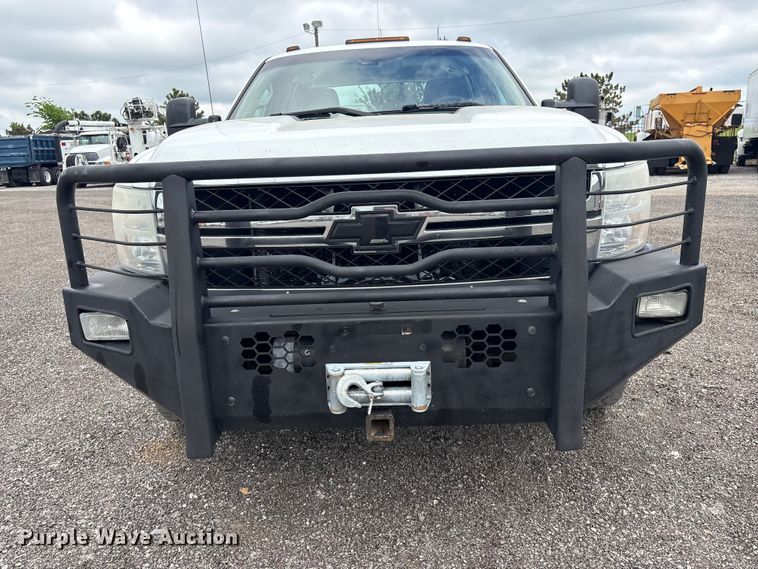 image for item EG9011 2011 Chevrolet 2500HD Ext. Cab utility bed pickup truck