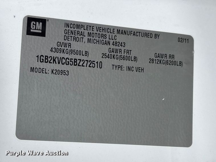 image for item EG9011 2011 Chevrolet 2500HD Ext. Cab utility bed pickup truck