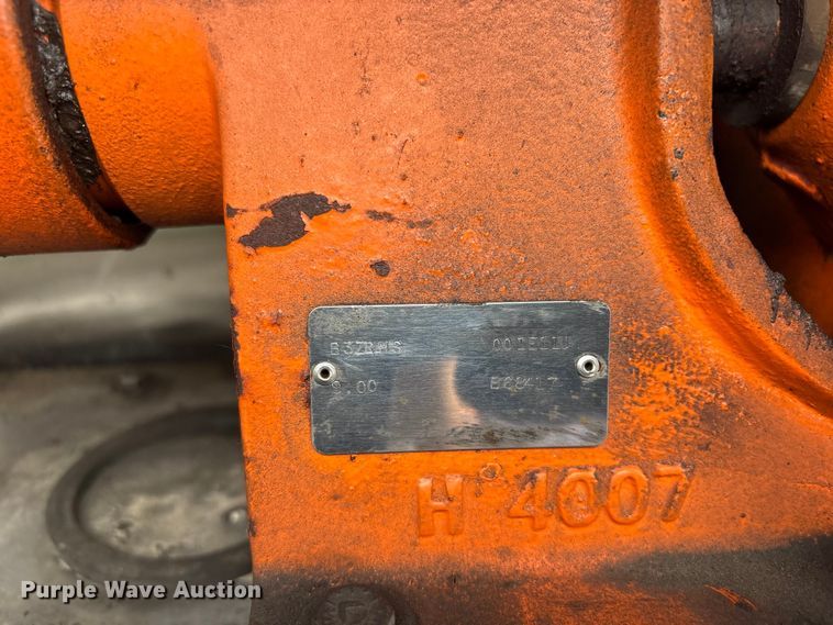 image for item EG9016 2003 Peterbilt 357 water truck