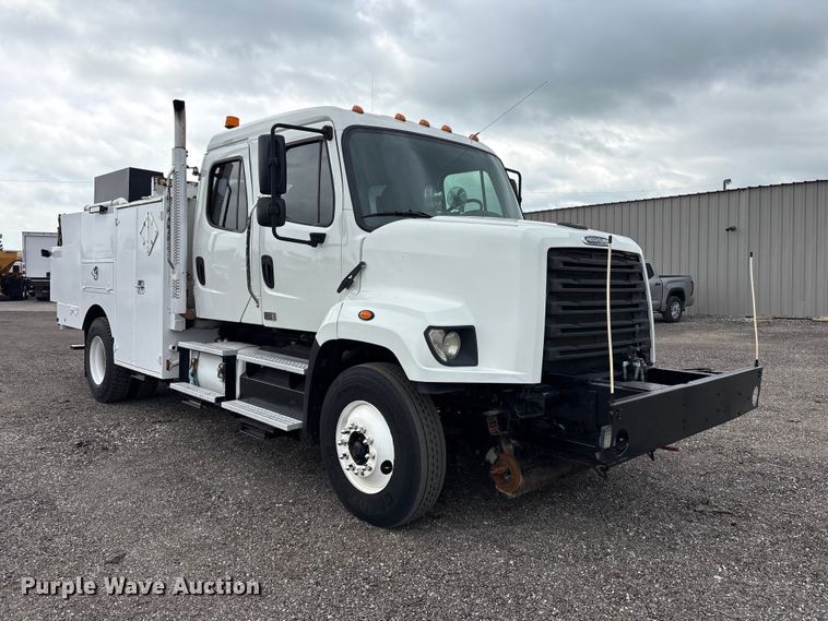 image for item EG9017 2013 Freightliner 108SD Crew Cab utility / service truck