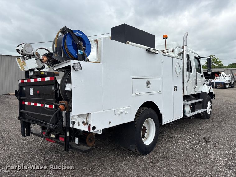 image for item EG9017 2013 Freightliner 108SD Crew Cab utility / service truck