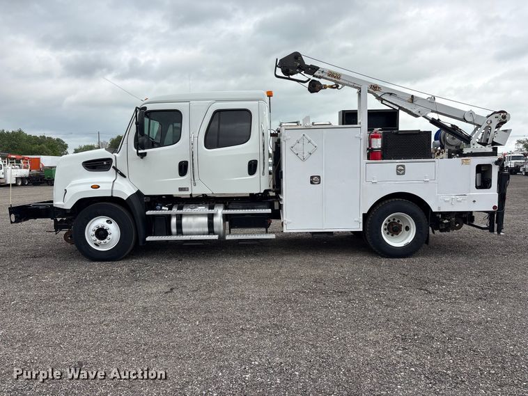 image for item EG9017 2013 Freightliner 108SD Crew Cab utility / service truck