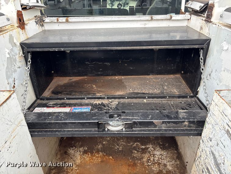 image for item EG9017 2013 Freightliner 108SD Crew Cab utility / service truck
