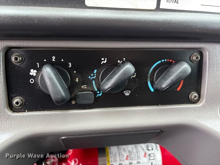 image for item EG9017 2013 Freightliner 108SD Crew Cab utility / service truck