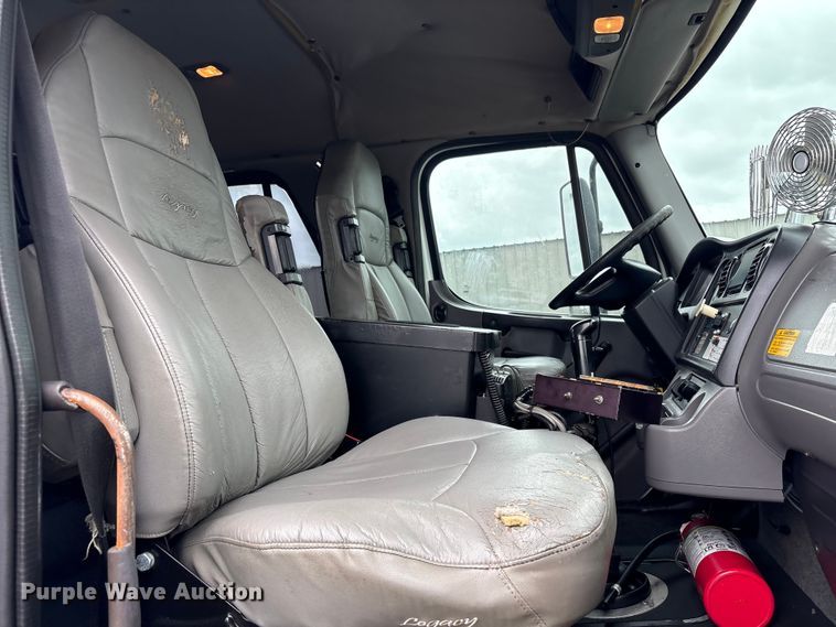 image for item EG9017 2013 Freightliner 108SD Crew Cab utility / service truck