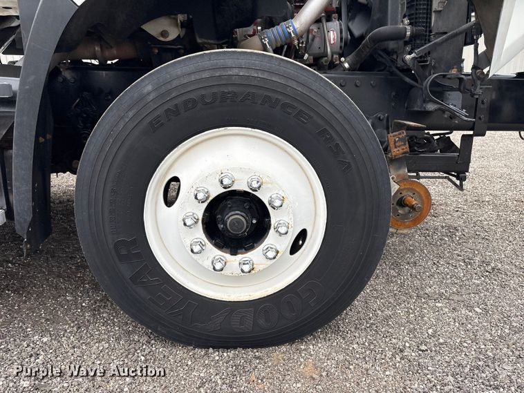 image for item EG9017 2013 Freightliner 108SD Crew Cab utility / service truck
