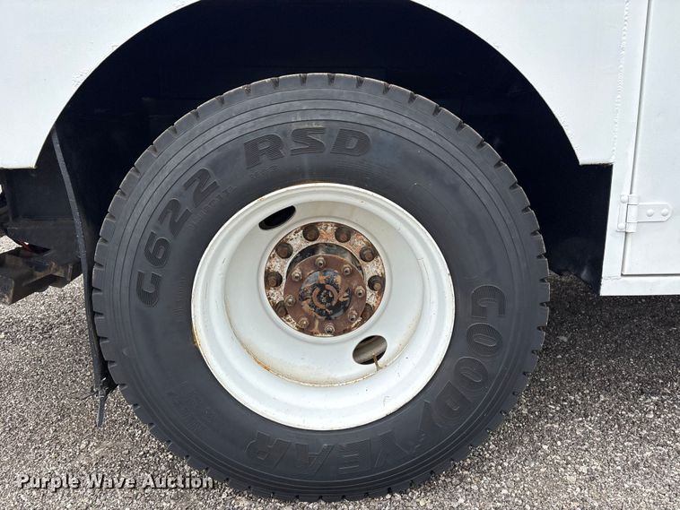 image for item EG9017 2013 Freightliner 108SD Crew Cab utility / service truck