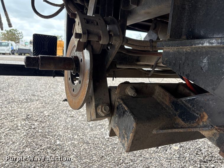 image for item EG9017 2013 Freightliner 108SD Crew Cab utility / service truck