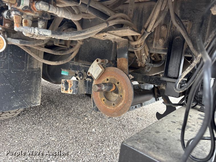 image for item EG9017 2013 Freightliner 108SD Crew Cab utility / service truck