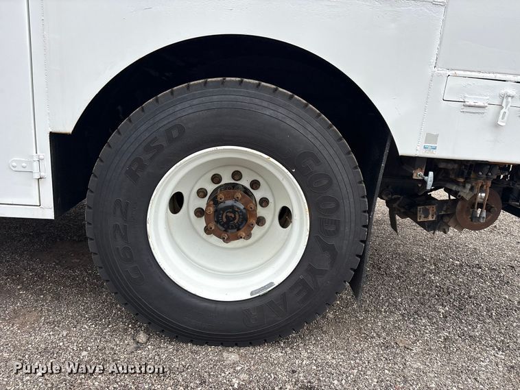 image for item EG9017 2013 Freightliner 108SD Crew Cab utility / service truck