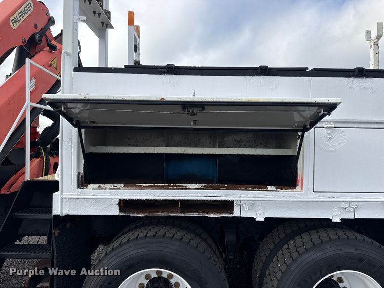 image for item EG9026 2012 Freightliner Business Class M2 crew cab crane truck