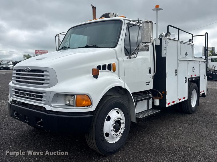 image for item EG9028 2008 Sterling Actera utility / service truck