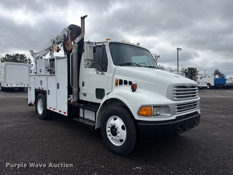 image for item EG9028 2008 Sterling Actera utility / service truck