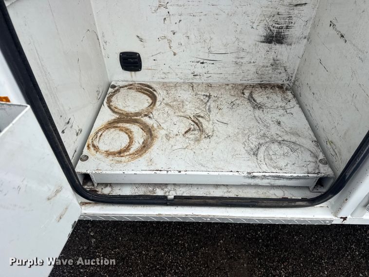 image for item EG9028 2008 Sterling Actera utility / service truck