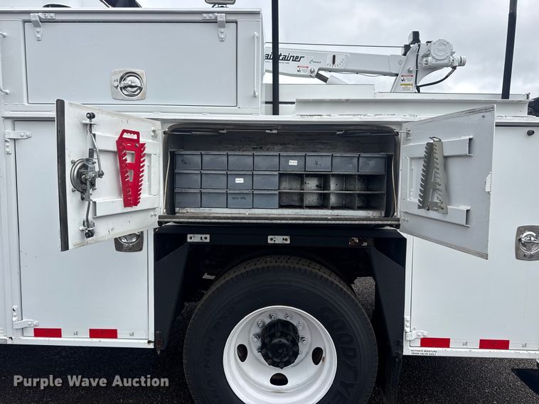 image for item EG9028 2008 Sterling Actera utility / service truck