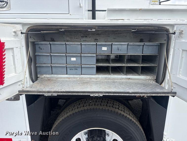 image for item EG9028 2008 Sterling Actera utility / service truck