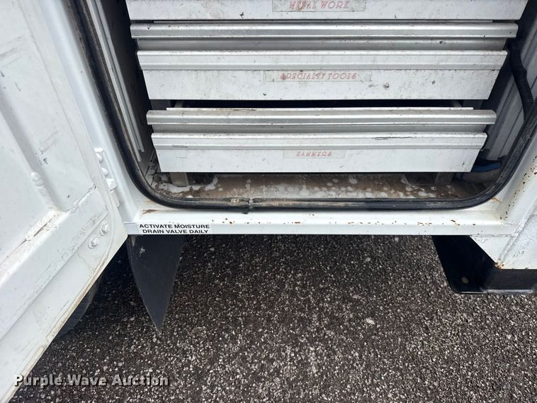 image for item EG9028 2008 Sterling Actera utility / service truck