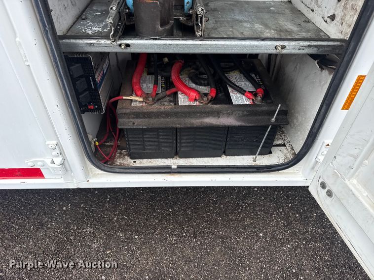 image for item EG9028 2008 Sterling Actera utility / service truck