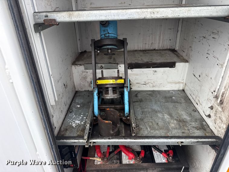 image for item EG9028 2008 Sterling Actera utility / service truck