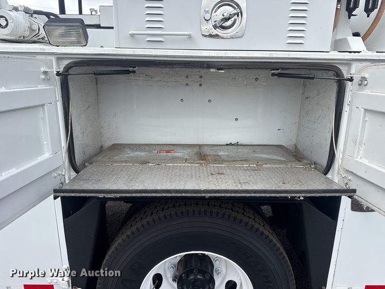 image for item EG9028 2008 Sterling Actera utility / service truck