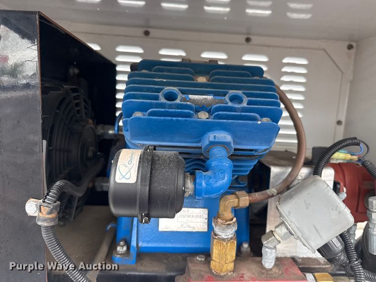 image for item EG9028 2008 Sterling Actera utility / service truck
