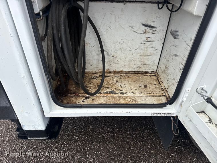 image for item EG9028 2008 Sterling Actera utility / service truck