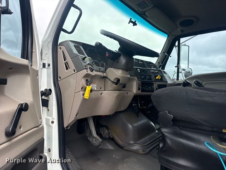 image for item EG9028 2008 Sterling Actera utility / service truck