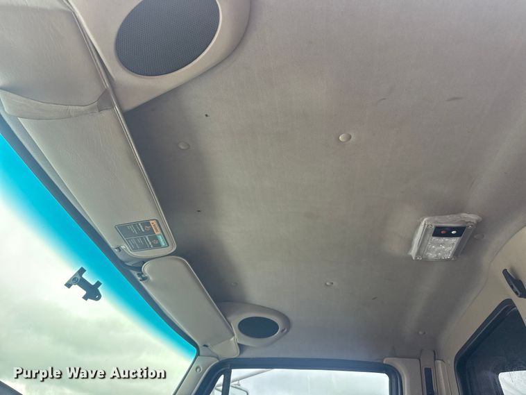 image for item EG9028 2008 Sterling Actera utility / service truck